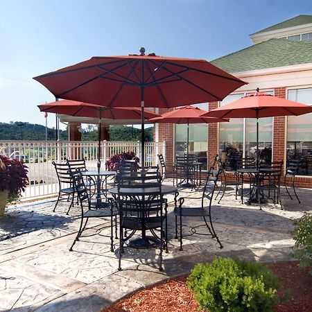 Hilton Garden Inn Clarksburg Exterior foto