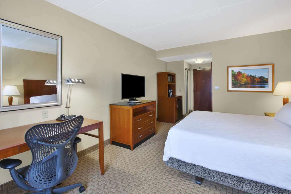 Hilton Garden Inn Clarksburg Quarto foto